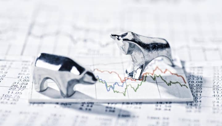 Major cryptocurrencies under pressure as oil jumps 3%