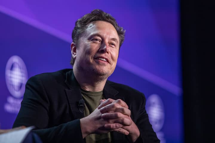 Elon Musk's SpaceX prices shares at $135, raising $75 billion in largest-ever IPO