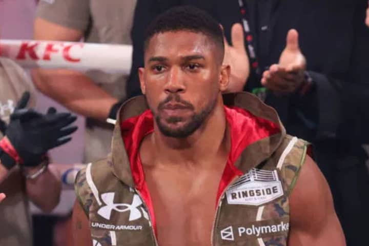 Fact Check: Did Anthony Joshua Confess to Past Robbery?