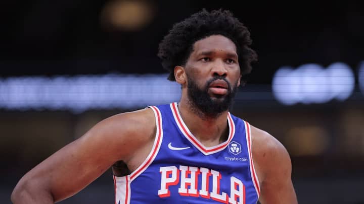 “Constantly Falling on the Floor”: Ex-Laker Explains Joel Embiid’s Injury Issues, Offers Blunt Advice
