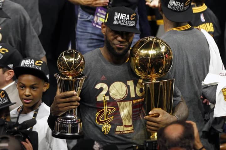LeBron James Reminisces About 2016 Cavs Title Run Just a Day After Clarifying Lakers Future