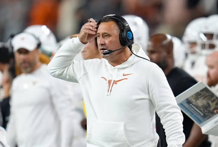 Ex-Texas WR Puts Steve Sarkisian on Notice With 3-Word Message After HC’s “Cap Space” Statement