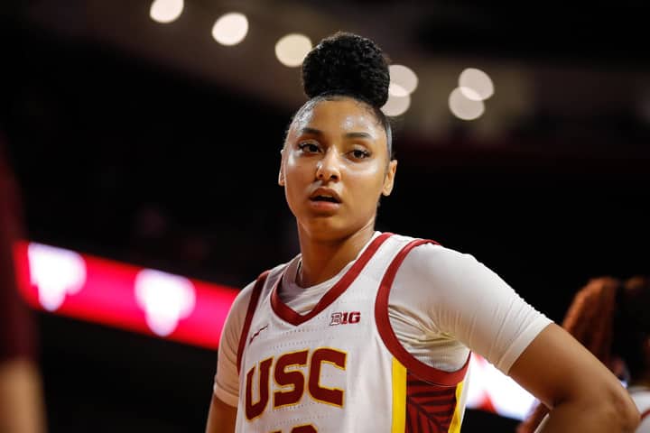 What Is JuJu Watkins’s Ethnicity, Religion, and Nationality? Exploring Her Family Roots and Background