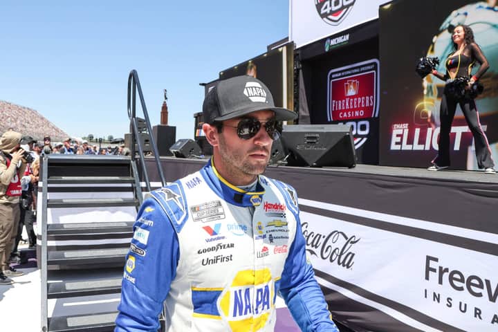 Chase Elliott Backs Blue Collar Fans Over NASCAR’s Network Agendas