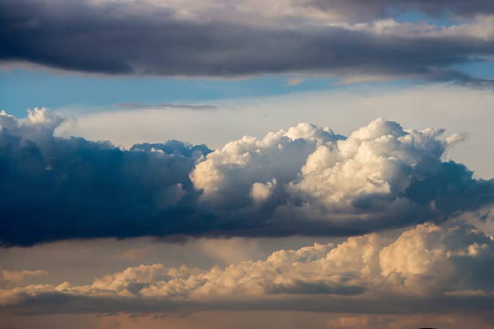 Beautiful cloud formation in the sky above Qom, capturing nature's serene beauty