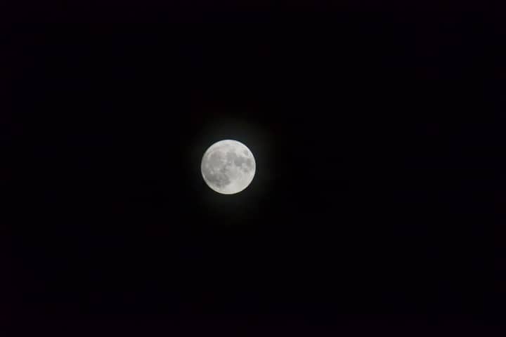 Stunning image of a full moon in a clear night sky, taken from Berlin, Germany.