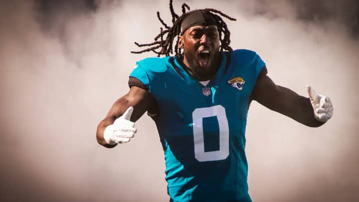 Devin Lloyd yearns to be part of Panthers' proud linebacker family 
