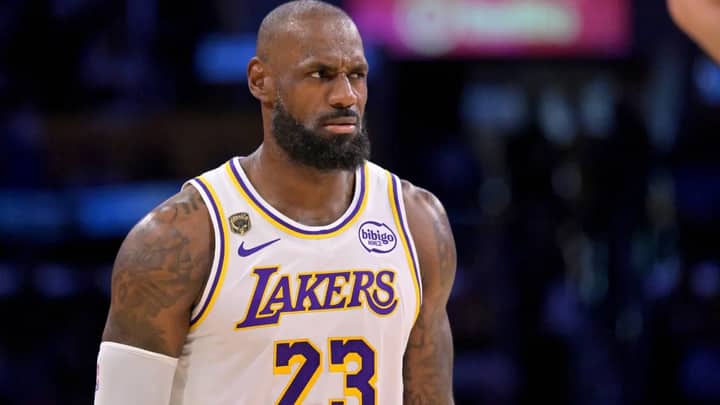 Ex-Laker LeBron James reportedly meeting with 7-time NBA championship franchise to form star trio