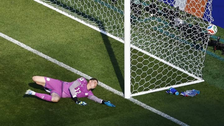 Who is Orlando Gill? Meet Paraguay goalkeeper who saved La Albirroja's World Cup chances