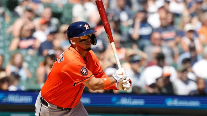Pirates predicted to trade with Astros for .782 OPS All-Star infielder
