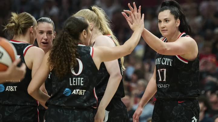 Portland Fire's Megan DiLeo has massive night in first game since marriage, name change