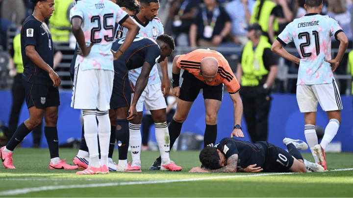 Christian Pulisic injury updates: USMNT captain suffers another malady in Round of 16 game vs. Belgium