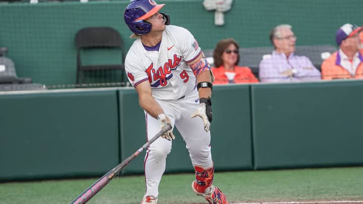 Braves sign 3 different players for $500 each