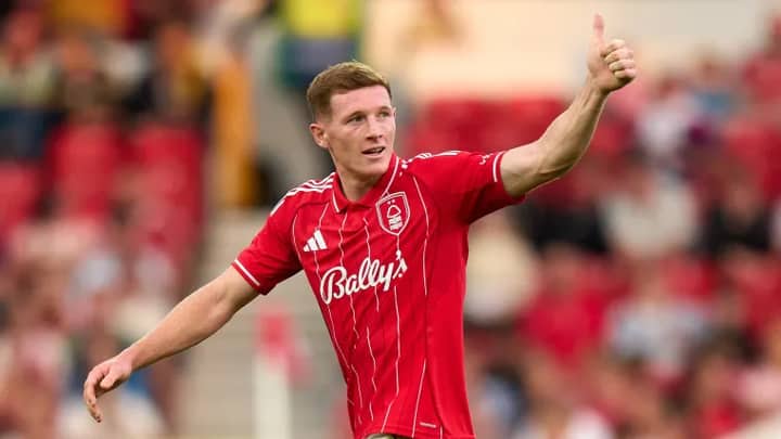 Manchester United pull out of race for Nottingham Forest star