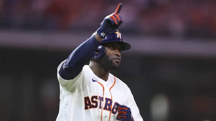 Is Astros' Yordan Alvarez slugging way to AL Triple Crown?