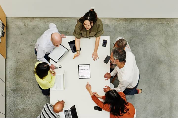 Why Execution Still Stalls in Your Organization Even When Everyone Is ‘Aligned’