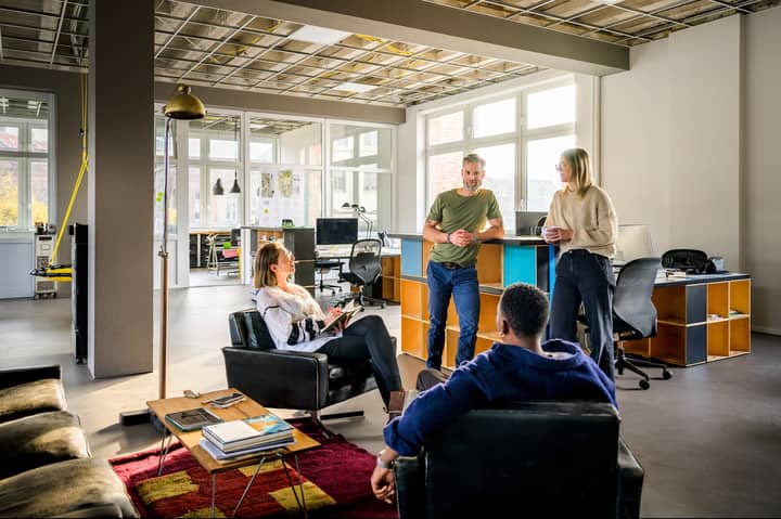 “I’m Not a Big Company CEO.” A Billion-Dollar Founder’s Confession — and What It Reveals About Startup Success