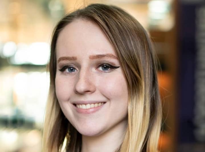 At Age 26, She Helps People Run Their Businesses With an ‘Incredibly Rewarding’ Side Hustle That Brings In $2,800 a Month