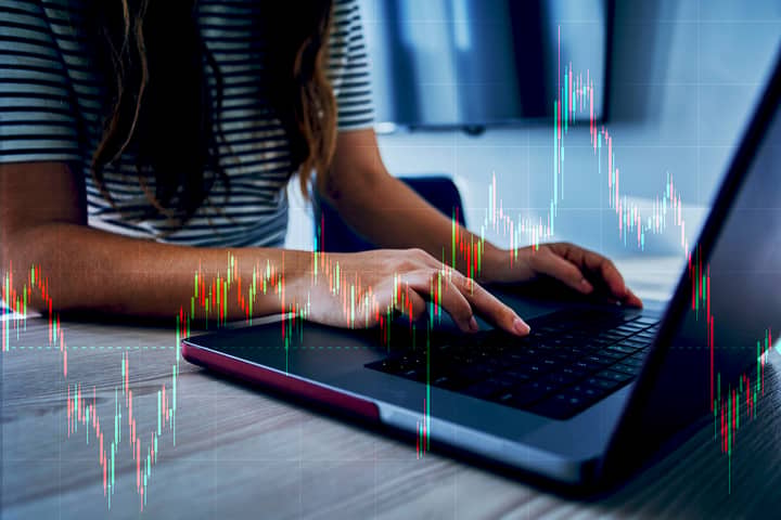 Gen Z Workers Can Make $34,400 a Month Interning at This Wall Street Firm — And Housing Is Free