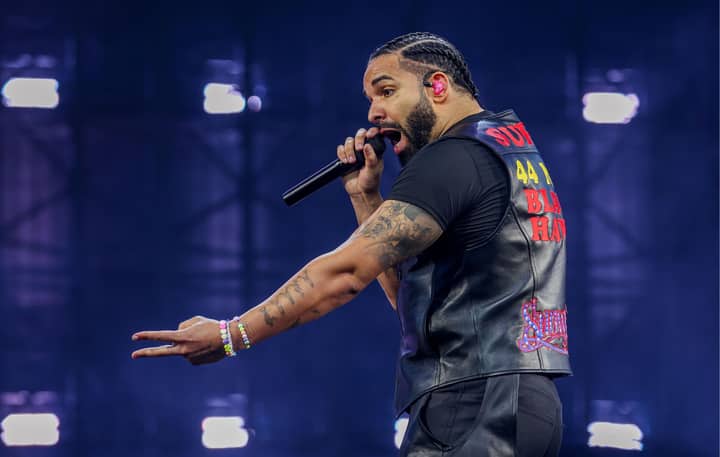 Drake ‘freezes’ over Toronto’s CN Tower with ambitious ‘Iceman’ projection stunt
