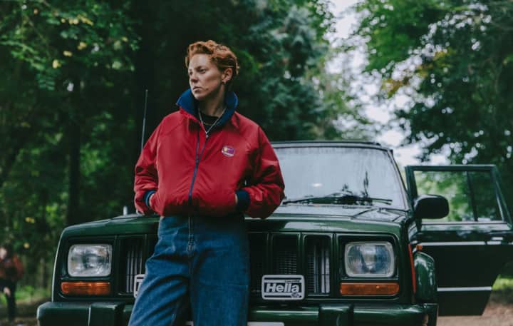 La Roux announces new album ‘Old Flames’ with ‘90s-inspired single ‘Cabin Fever’