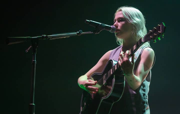 Phoebe Bridgers debuts three new songs at first solo show in three years in New Mexico