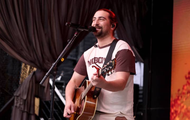 Noah Kahan asks fans to stop stealing road sign in his home town