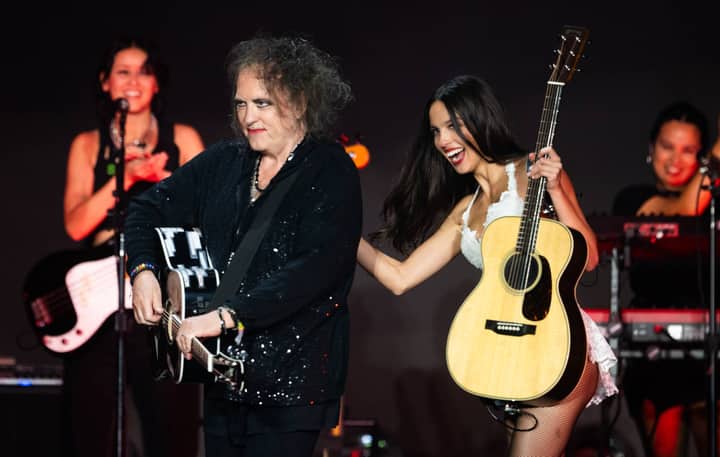 Olivia Rodrigo debuts first ever duet ‘What’s Wrong With Me’ with the Cure’s Robert Smith during surprise Primavera Sound set