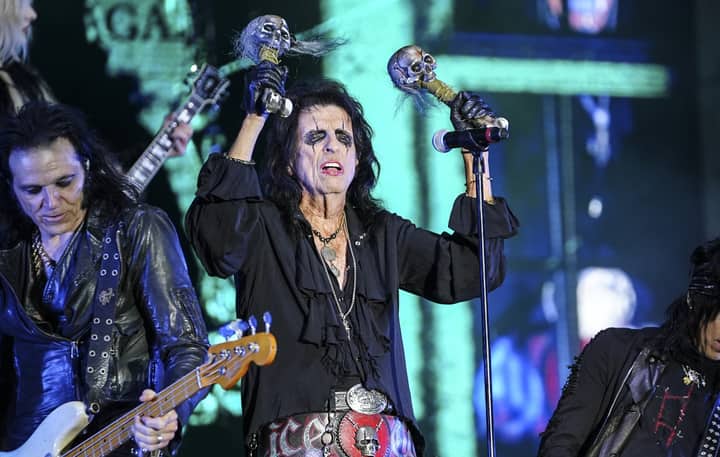 Alice Cooper thanks man who found his lost credit card with signed copy of his latest album