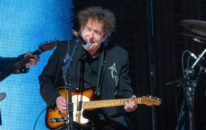 Watch Bob Dylan perform ‘I Shall Be Released’ for the first time in 18 years