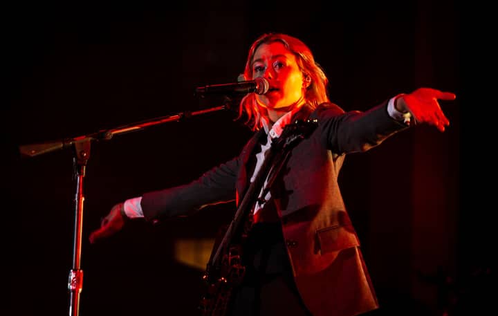 Phoebe Bridgers calls out ICE “idiots” and thanks fans for “internet-free zone” during sold-out Madison Square Garden benefit show