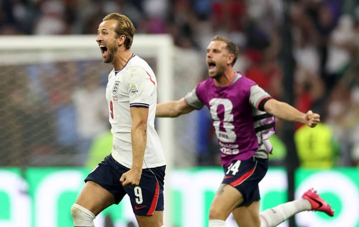 England’s Jordan Henderson injures wrist in freak accident during ‘Wonderwall’ singalong after Mexico World Cup victory